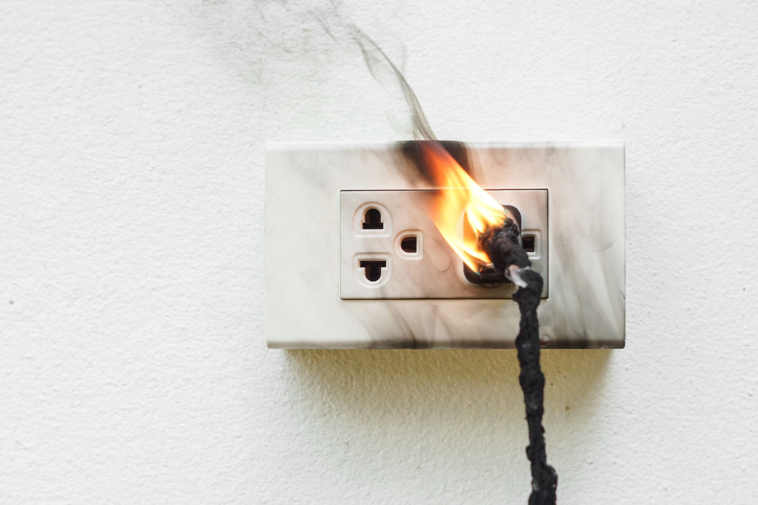 electrical-wall-outlet-fire